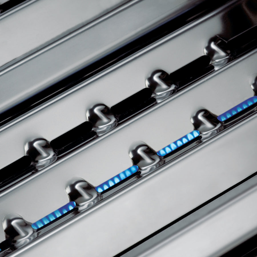 Close-up of BroilKing Crown 420's Flav-R-Wave technology, ensuring even heat distribution for perfect grilling results